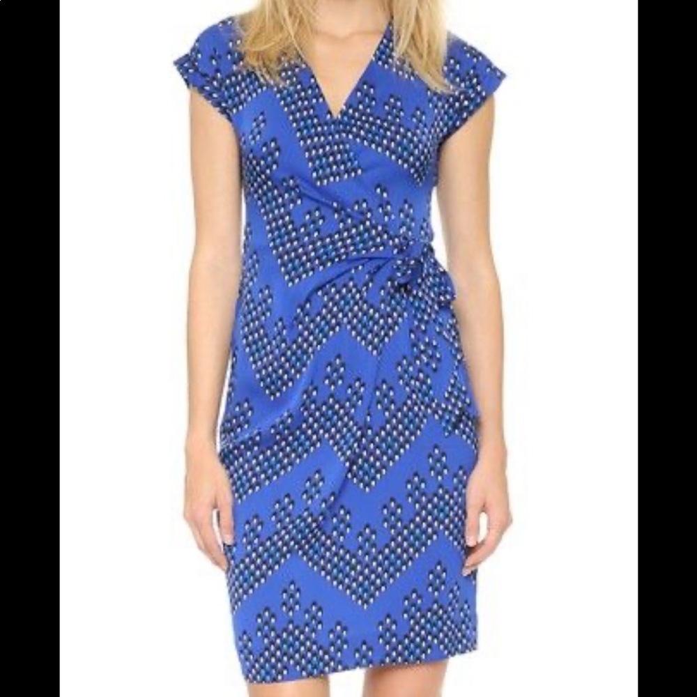 DVF short sleeved blue wrap dress